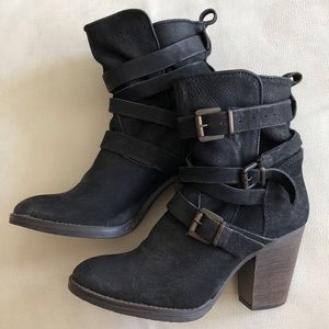 Distressed Steve Madden Black Leather Boots